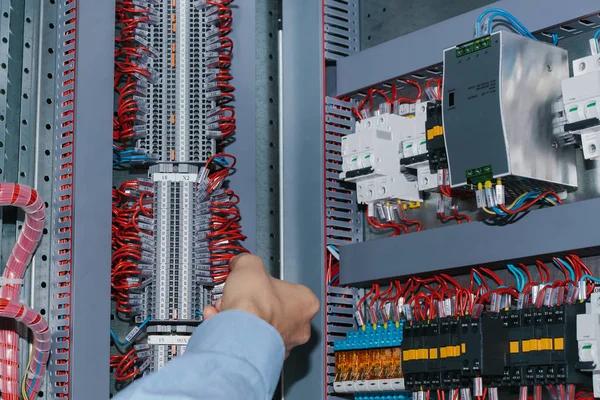 Electrician Portland Offering Emergency Services