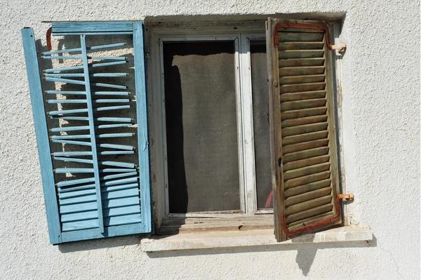 Durable Hurricane Impact Windows in South Florida for Hurricane Season